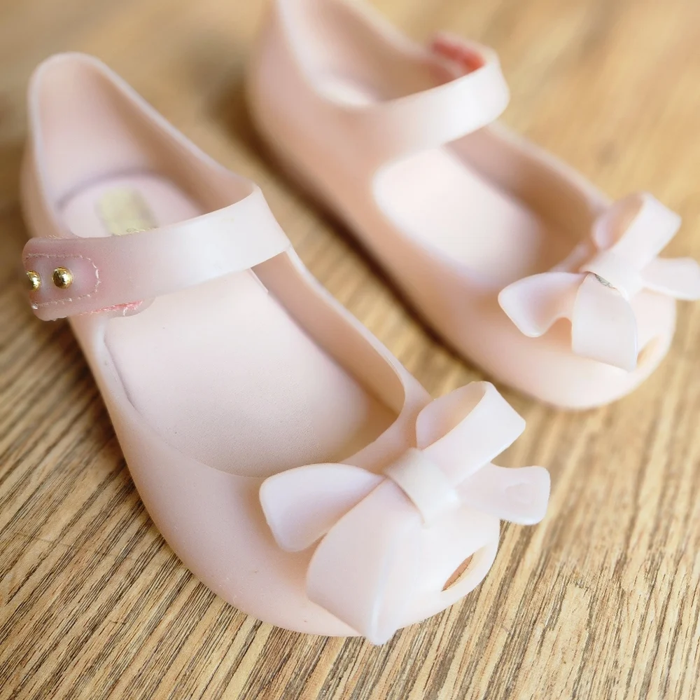 Size 8 - NEW MINI MELISSA Light Pink Matte Sandals